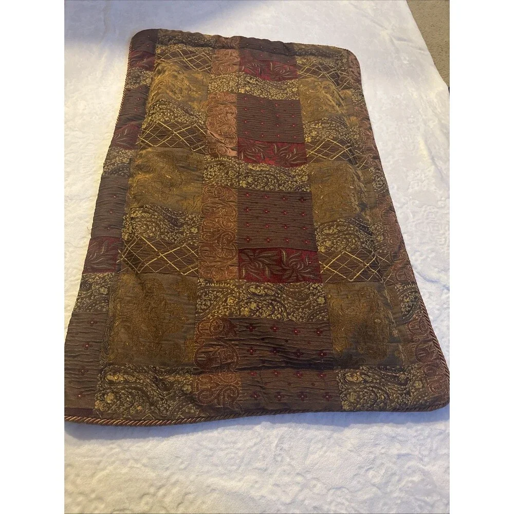 Croscill Home Single 37”x 21